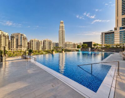 Lux 3BR+ M w/ Creek Views