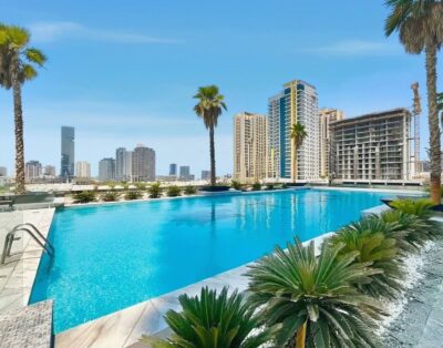 FIRST CLASS | Studio | Stylish JVC Getaway