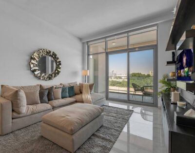 Modern 1BR Retreat | Pool, Gym in studio city